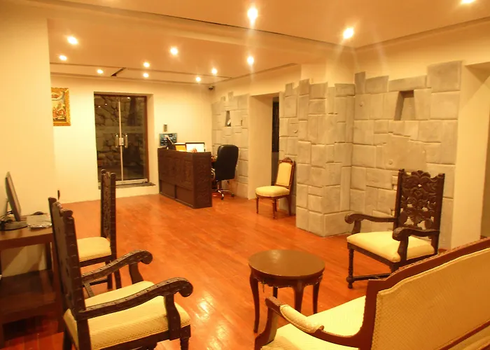 Boutique Gold Garden Hotel 3*