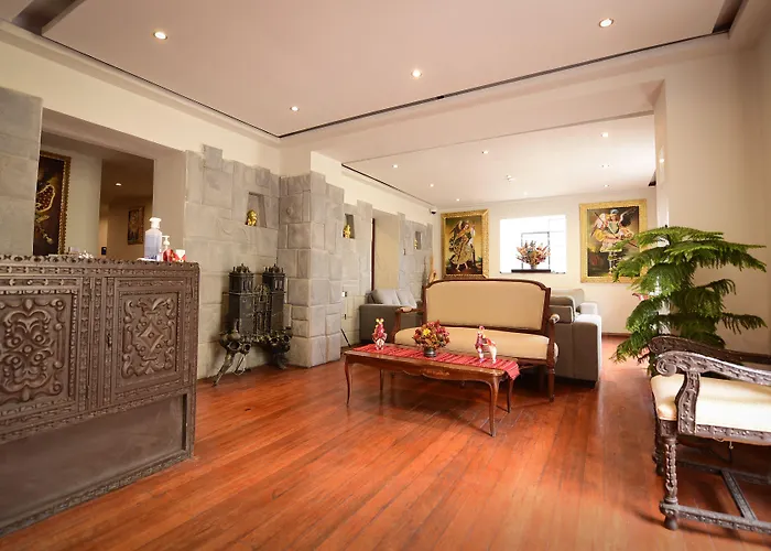 Boutique Gold Garden Hotel