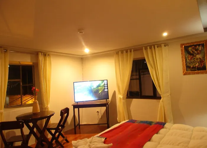 Boutique Gold Garden Hotel